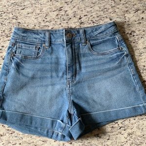 American Eagle Mom short, size 4.
